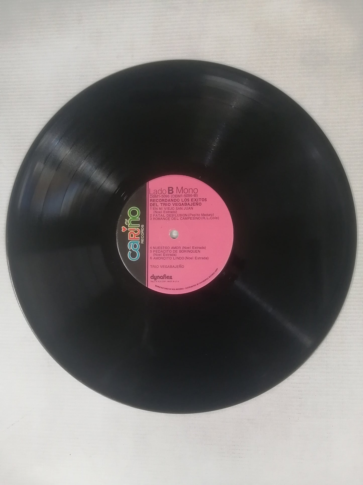 LP TRIO VEGABAJEÑO - RECORDANDO LOS EXITOS DEL TRIO VEGABAJEÑO