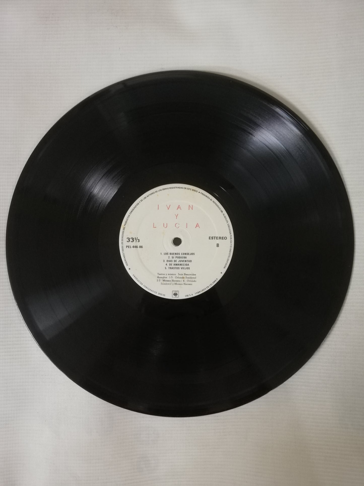 LP IVAN Y LUCIA - UNA VIA