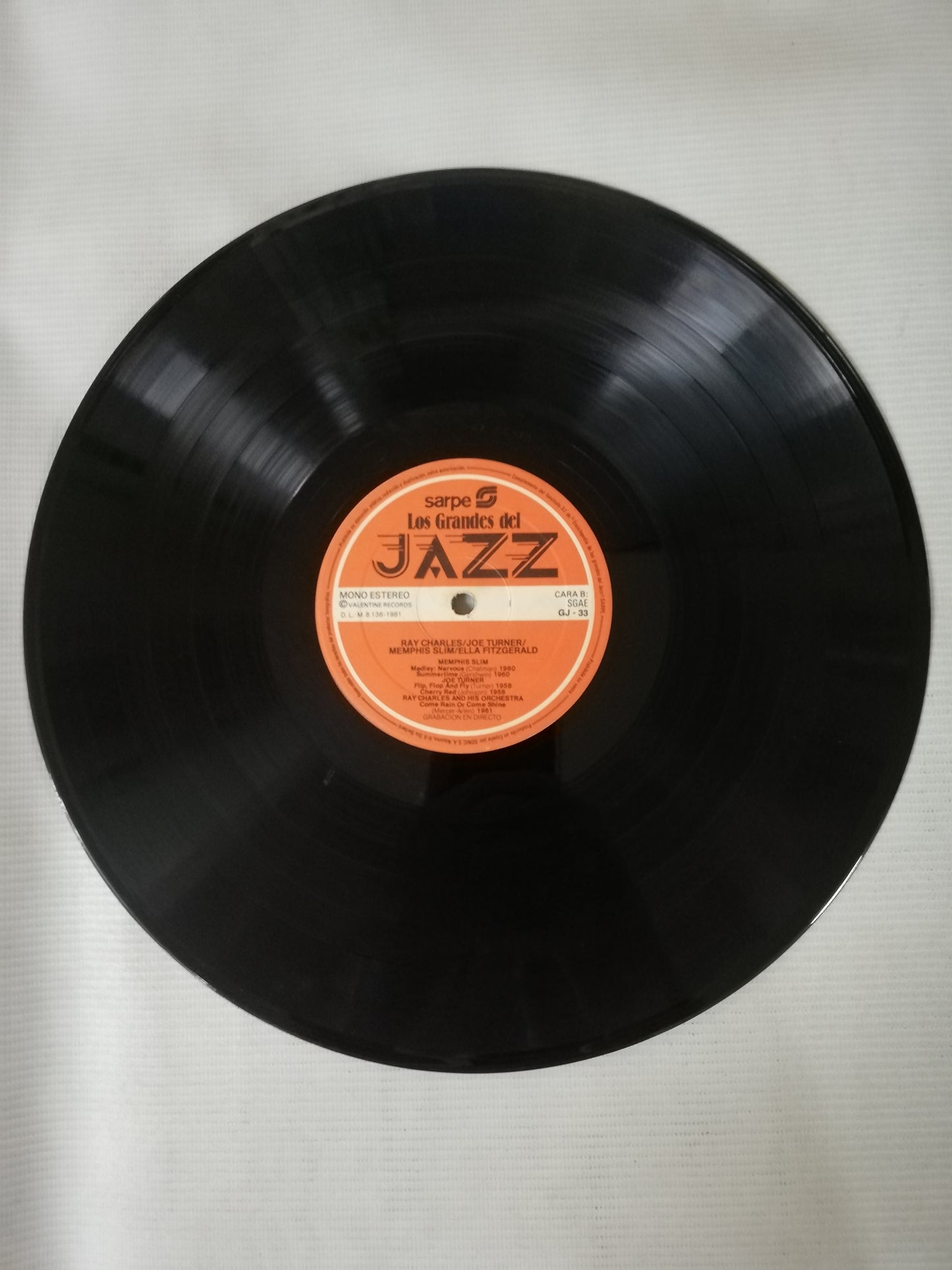 LP RAY CHARLES / MUDDY WATERS / ELLA FITZGERALD / MEMPHIS SLIM - LOS GRANDES DEL JAZZ VOL. 33