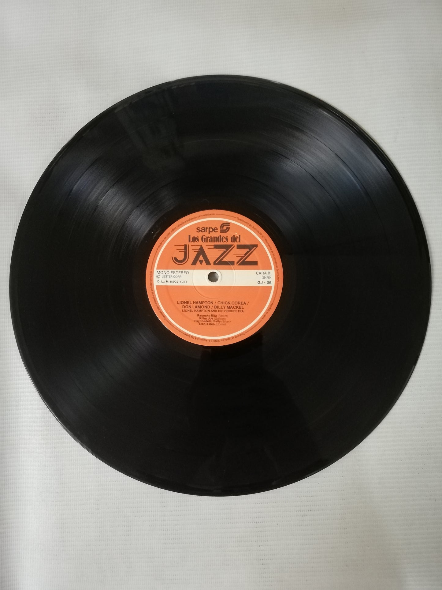 LP LIONEL HAMPTON / CHICK COREA / DON LAMOND / BILLY MACKEL - LOS GRANDES DEL JAZZ VOL. 36