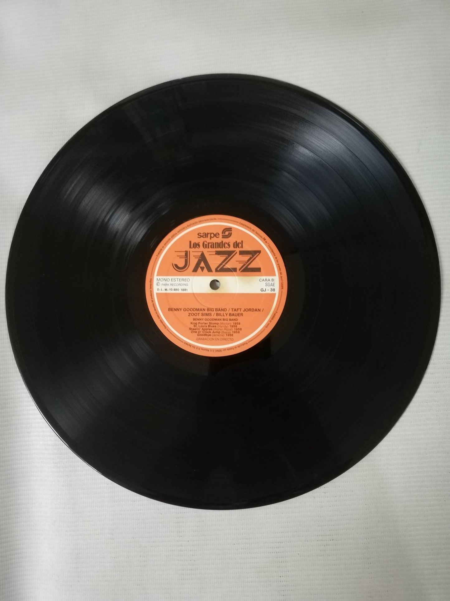 LP BENNY GOODMAN BIG BAND / TAFF JORDAN / ZOOF SIMS / BILLY BAUER - LOS GRANDES DEL JAZZ VOL. 38