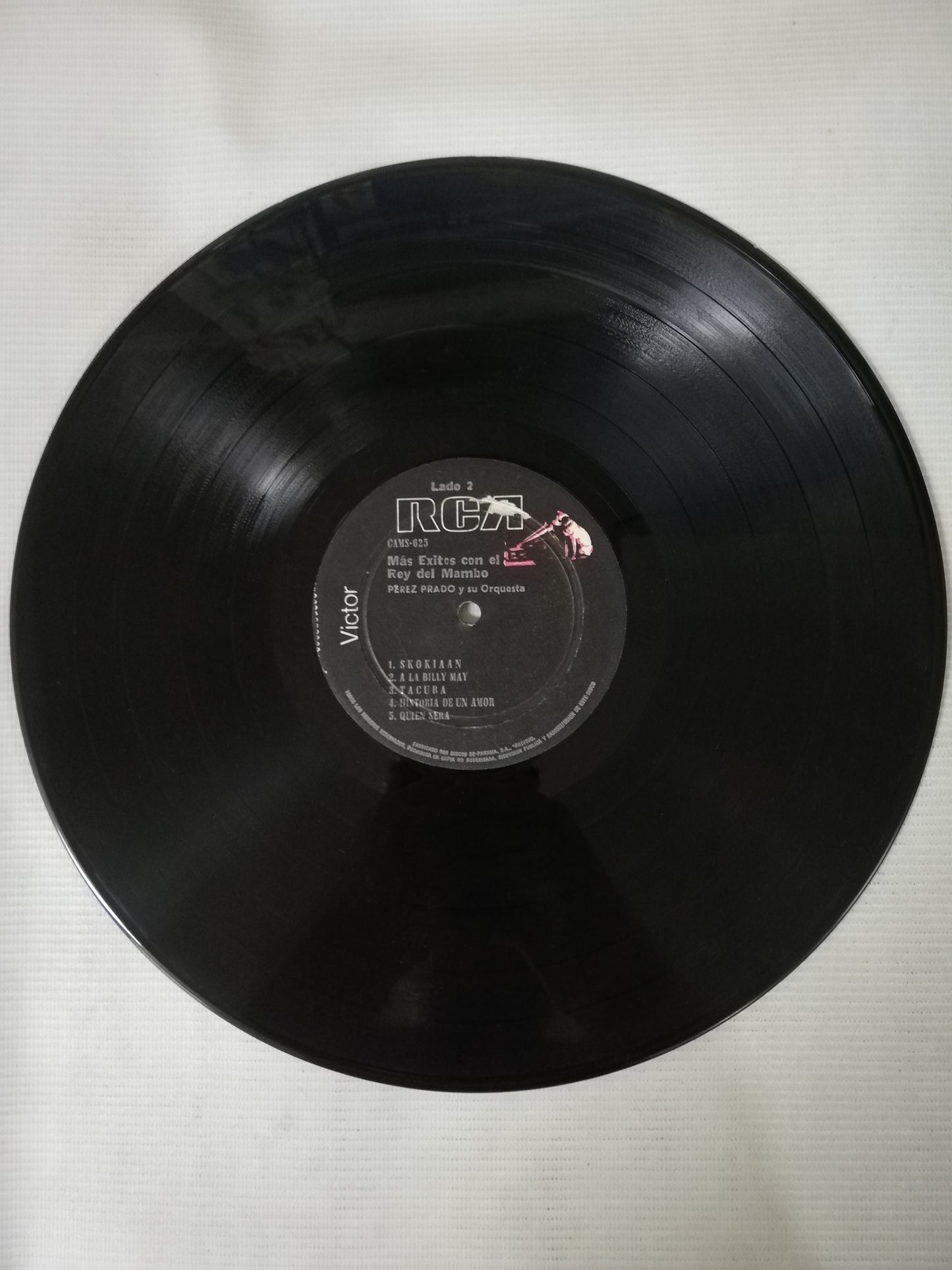 LP PEREZ PRADO Y SU ORQUESTA - MAS EXITOS CON EL REY DEL MAMBO