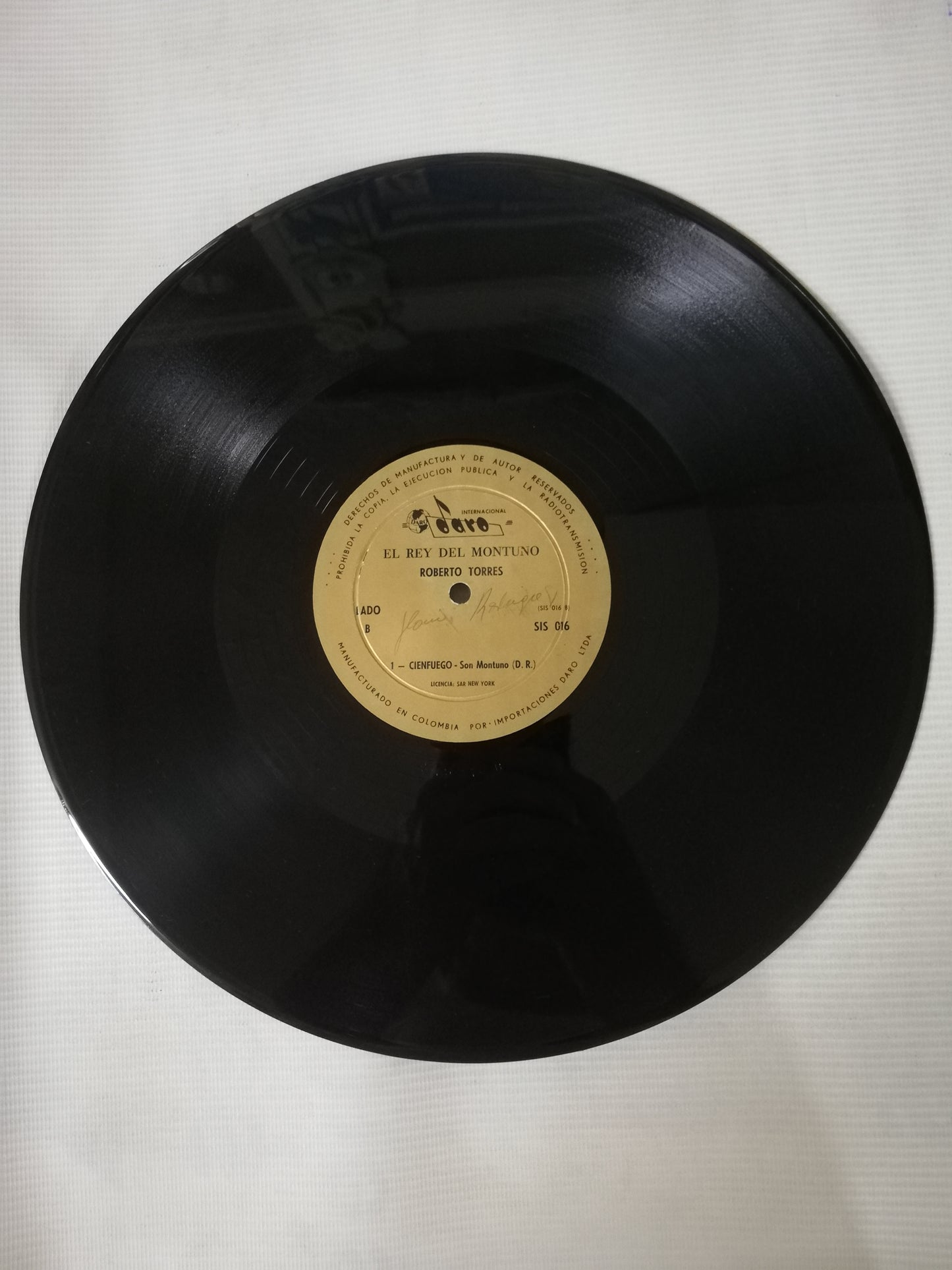 LP ROBERTO TORRES - EL REY DEL MONTUNO