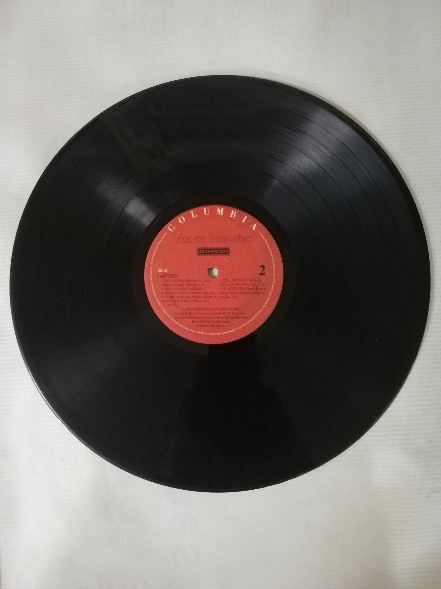 LP VICENTE FERNANDEZ - QUE DE RARO TIENE