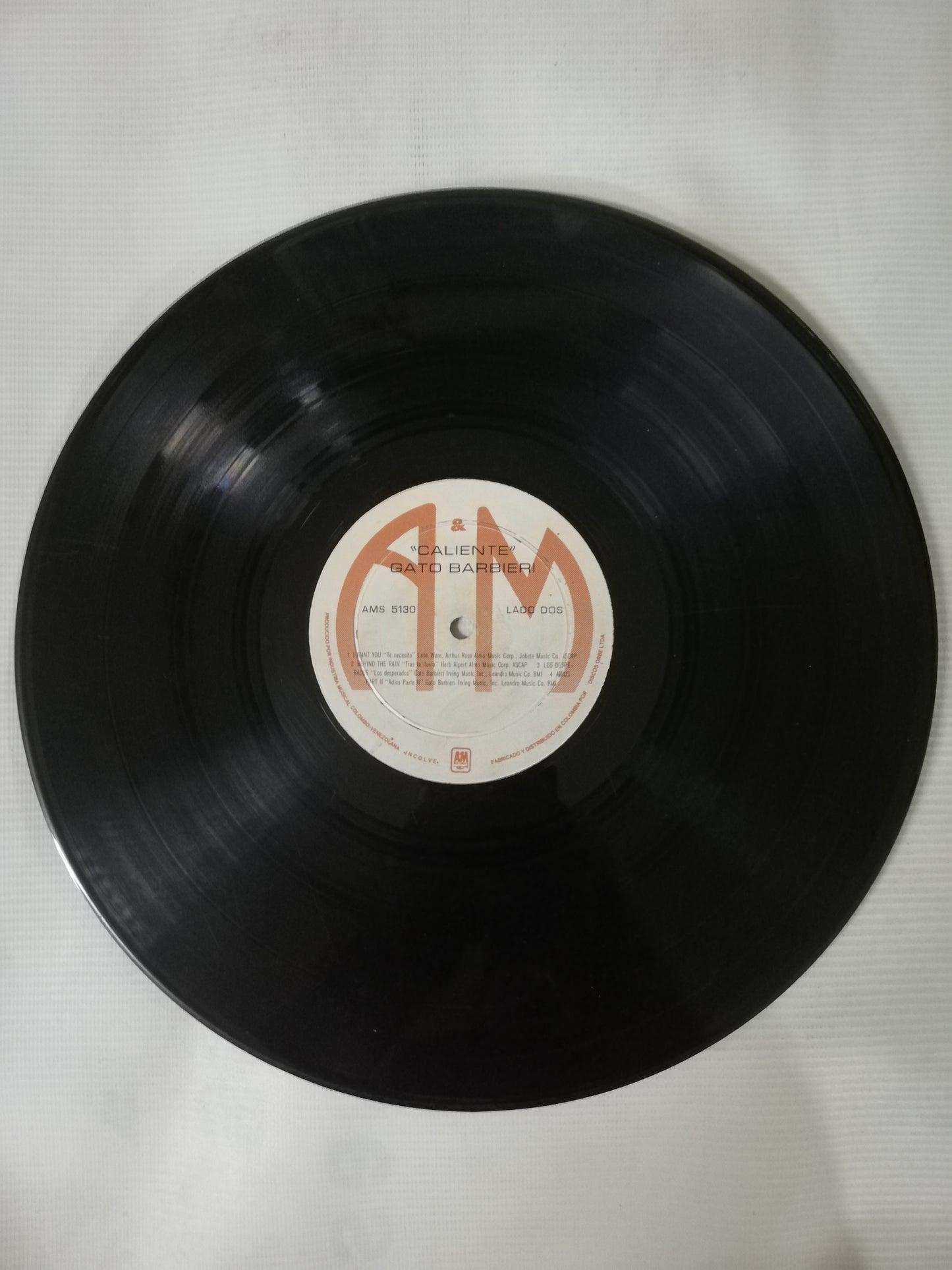 LP GATO BARBIERI - CALIENTE