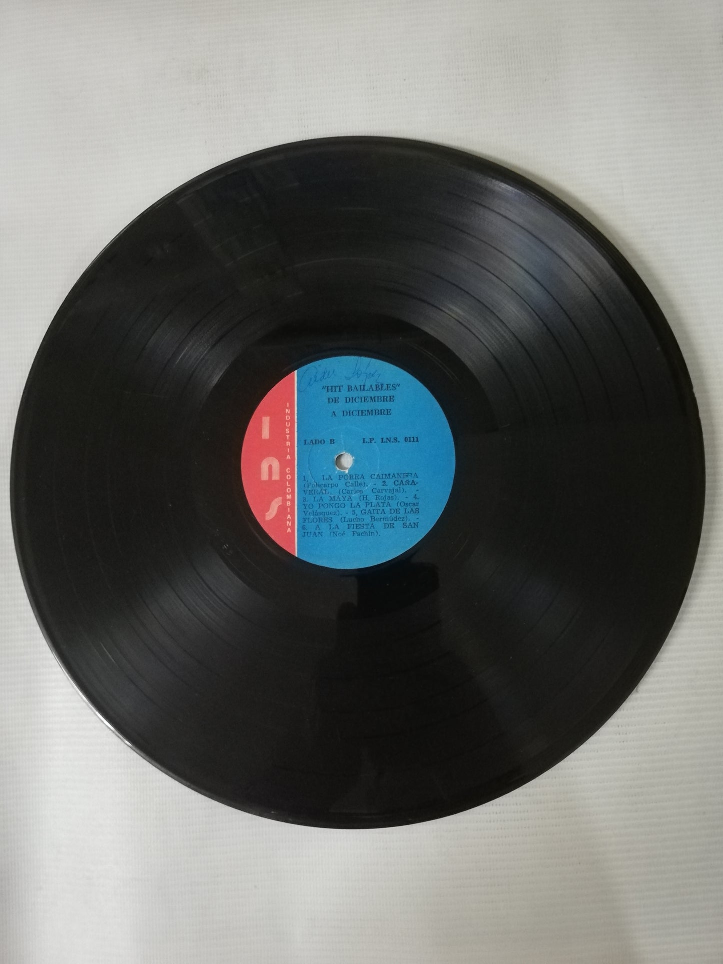 LP HITS BAILABLES DE DICIEMBRE A DICIEMBRE VOL. 5 - VARIOS INTÉRPRETES