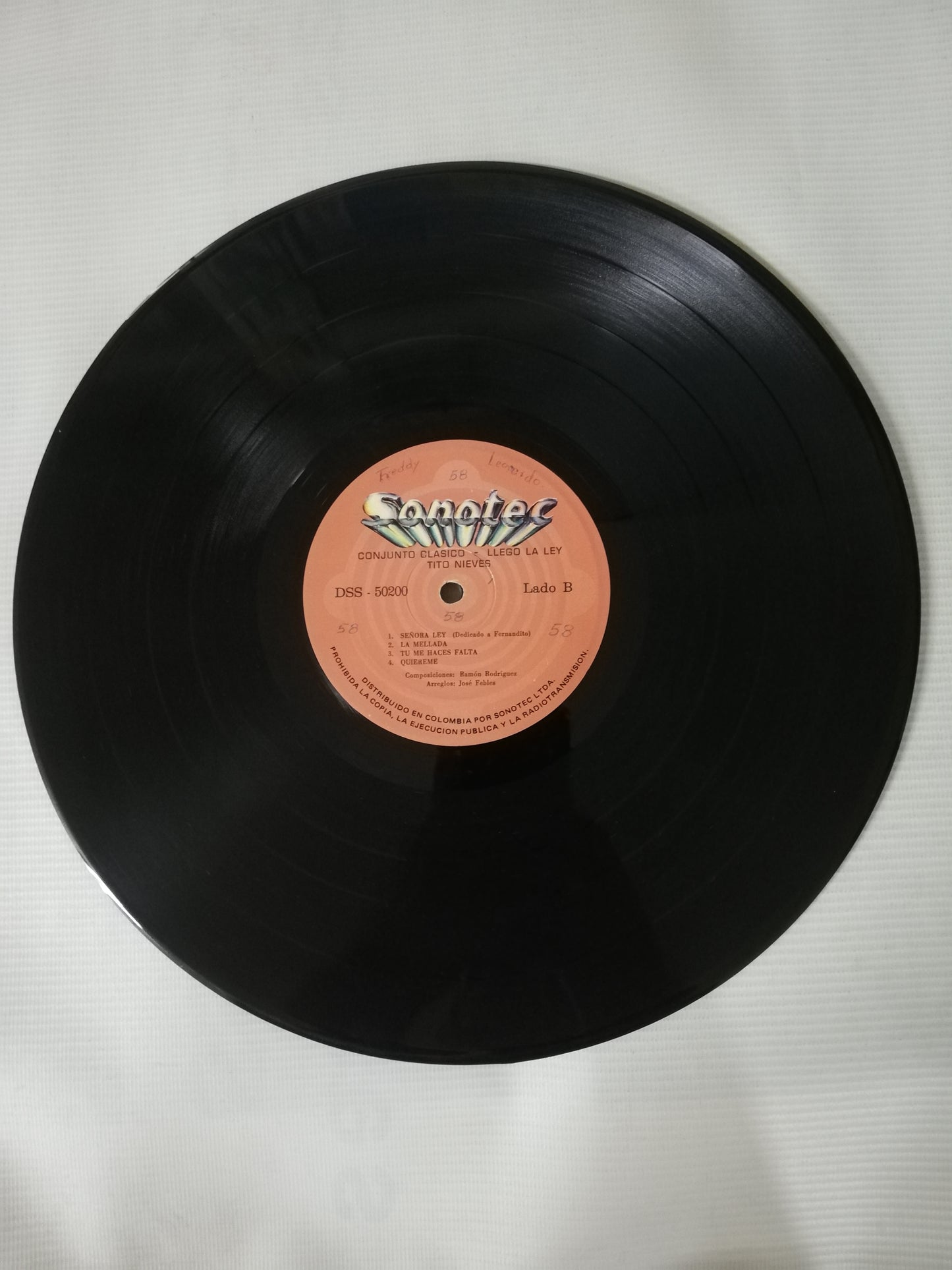 LP CONJUNTO CLASICO - LLEGO LA LEY - CANTA: TITO NIEVES