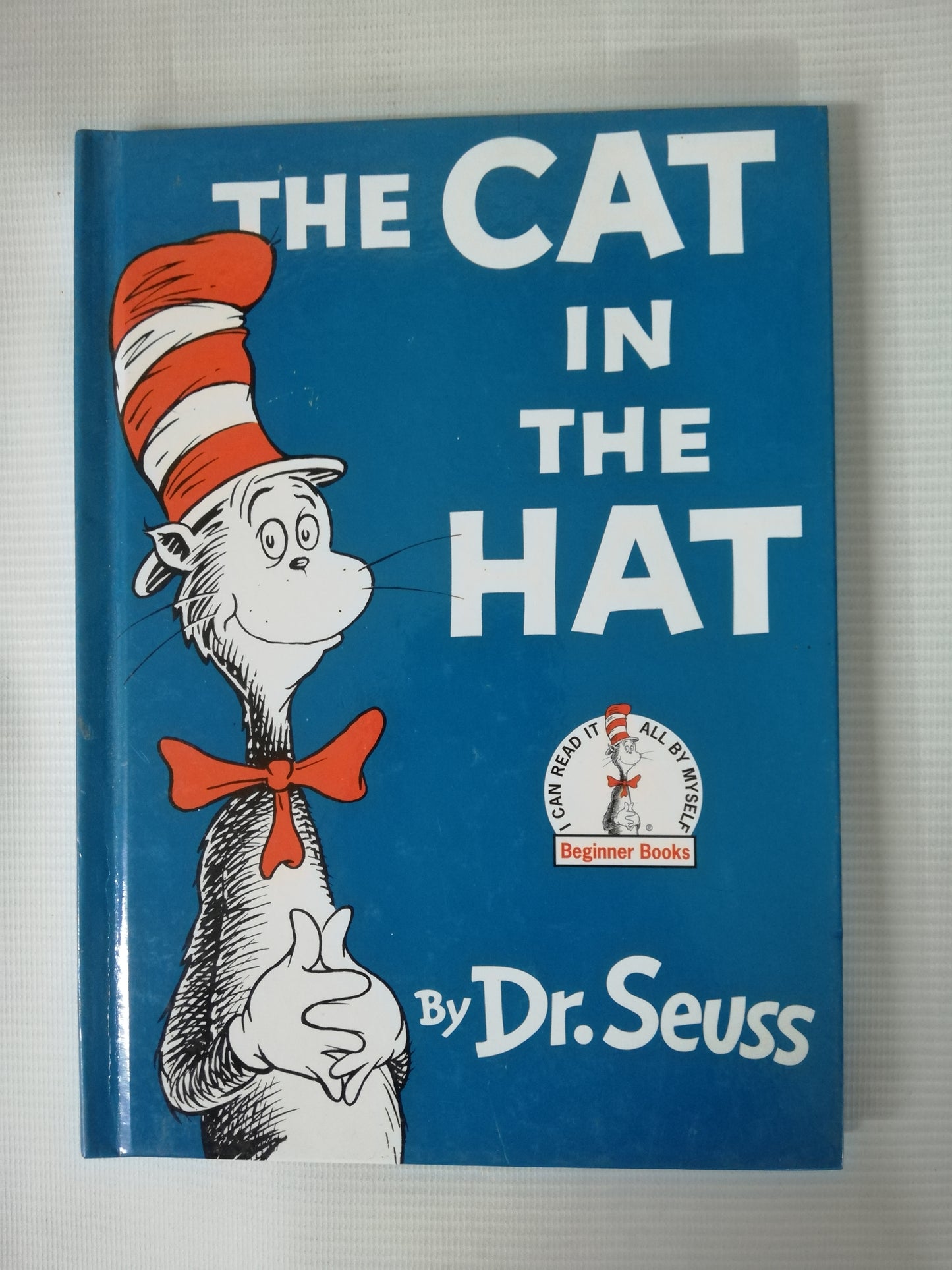 THE CAT IN THE HAT - DR. SEUSS