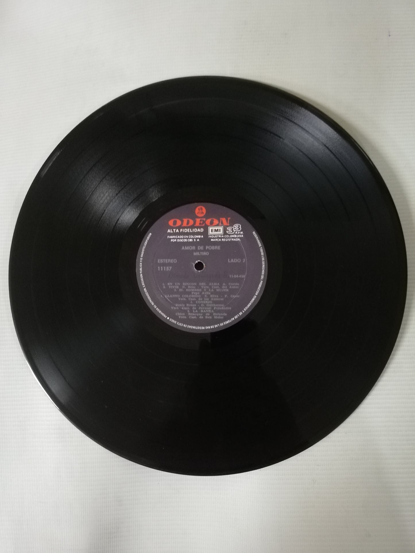 LP MILTIÑO - AMOR DE POBRE, EN UN RINCÓN DEL ALMA Y OTROS EXITOS