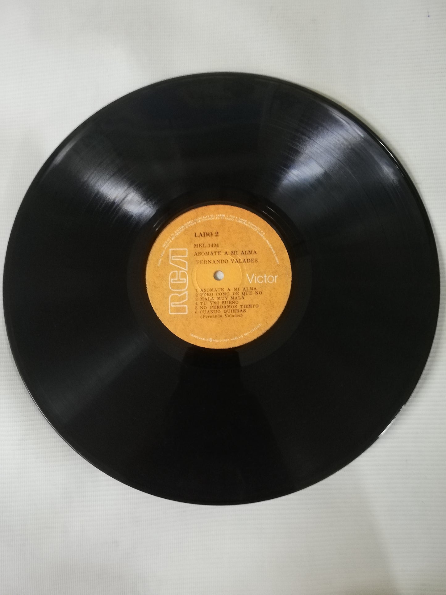 LP FERNANDO VALADES - ASOMATE A MI VENTANA