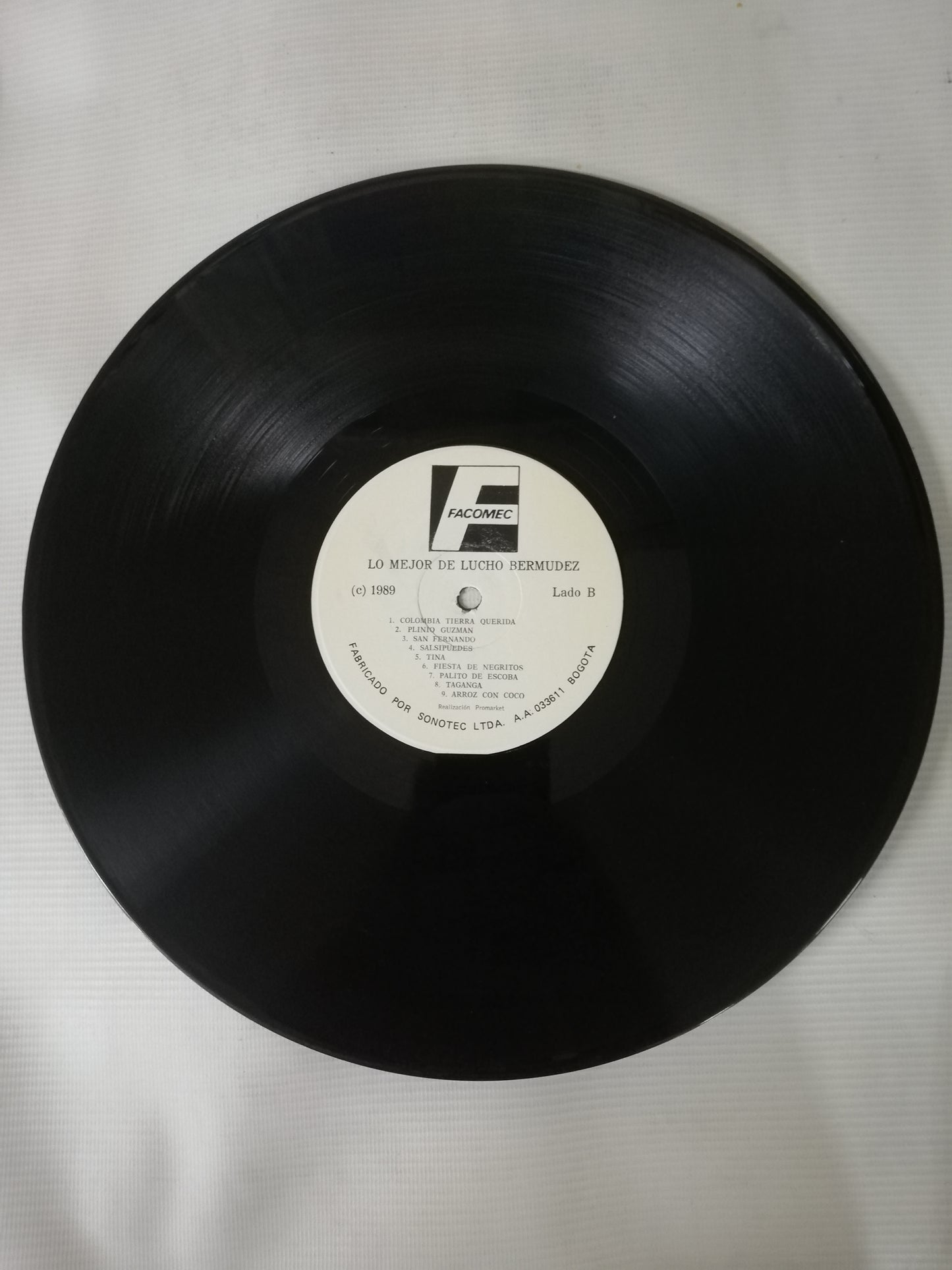 LP LUCHO BERMUDEZ - LO MEJOR DE LUCHO BERMUDEZ