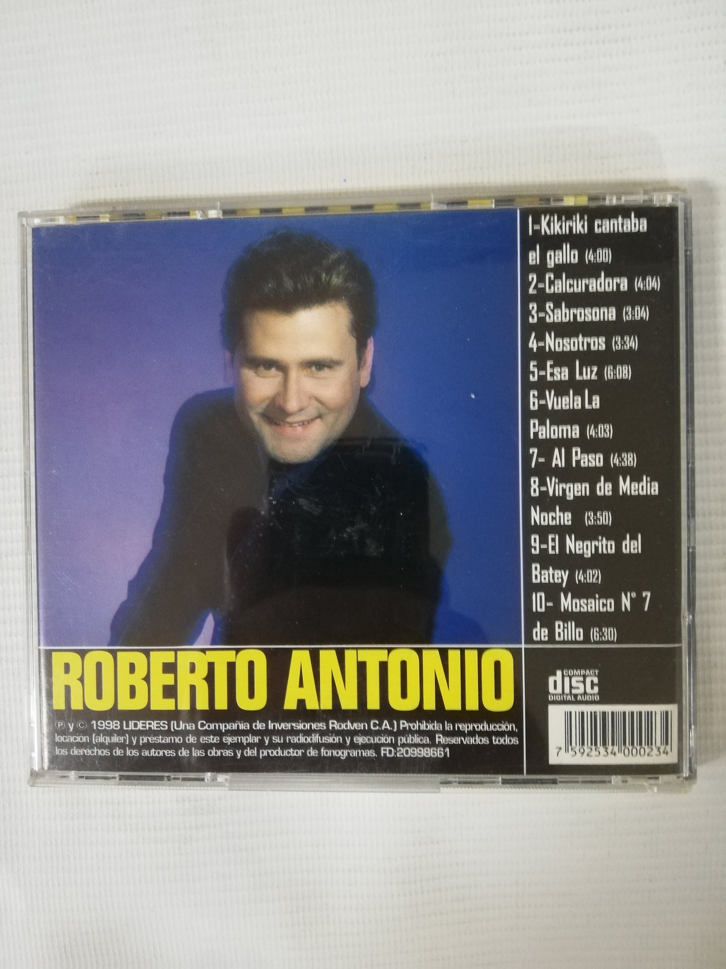 CD ROBERTO ANTONIO - CLÁSICOS LATINOS