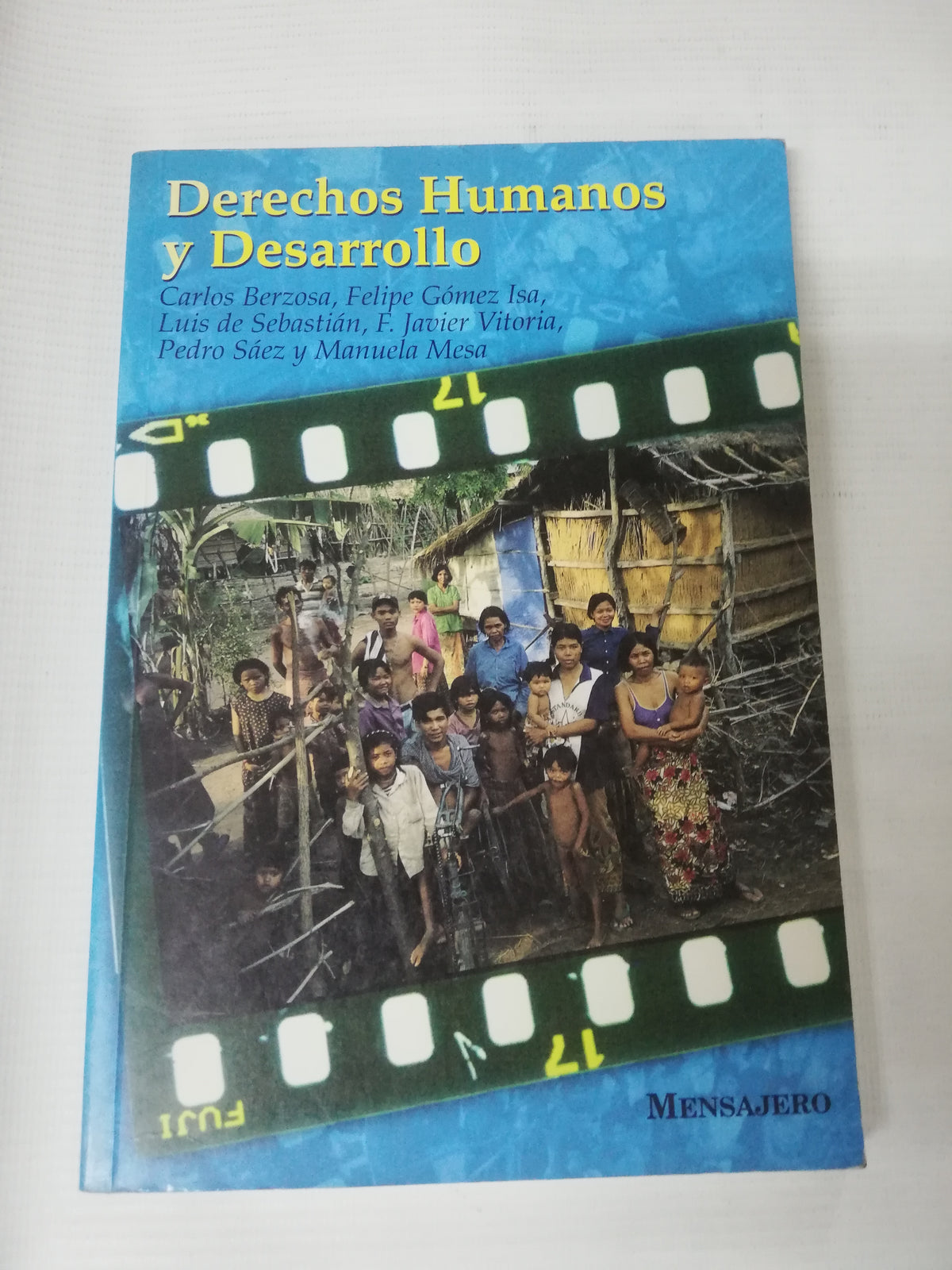 DERECHOS HUMANOS Y DESARROLLO - AUTORES VARIOS