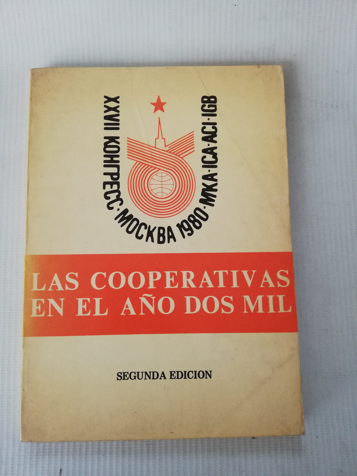 LAS COOPERATIVAS EN EL AÑO DOS MIL - ACI, A.F. LAIDLAW