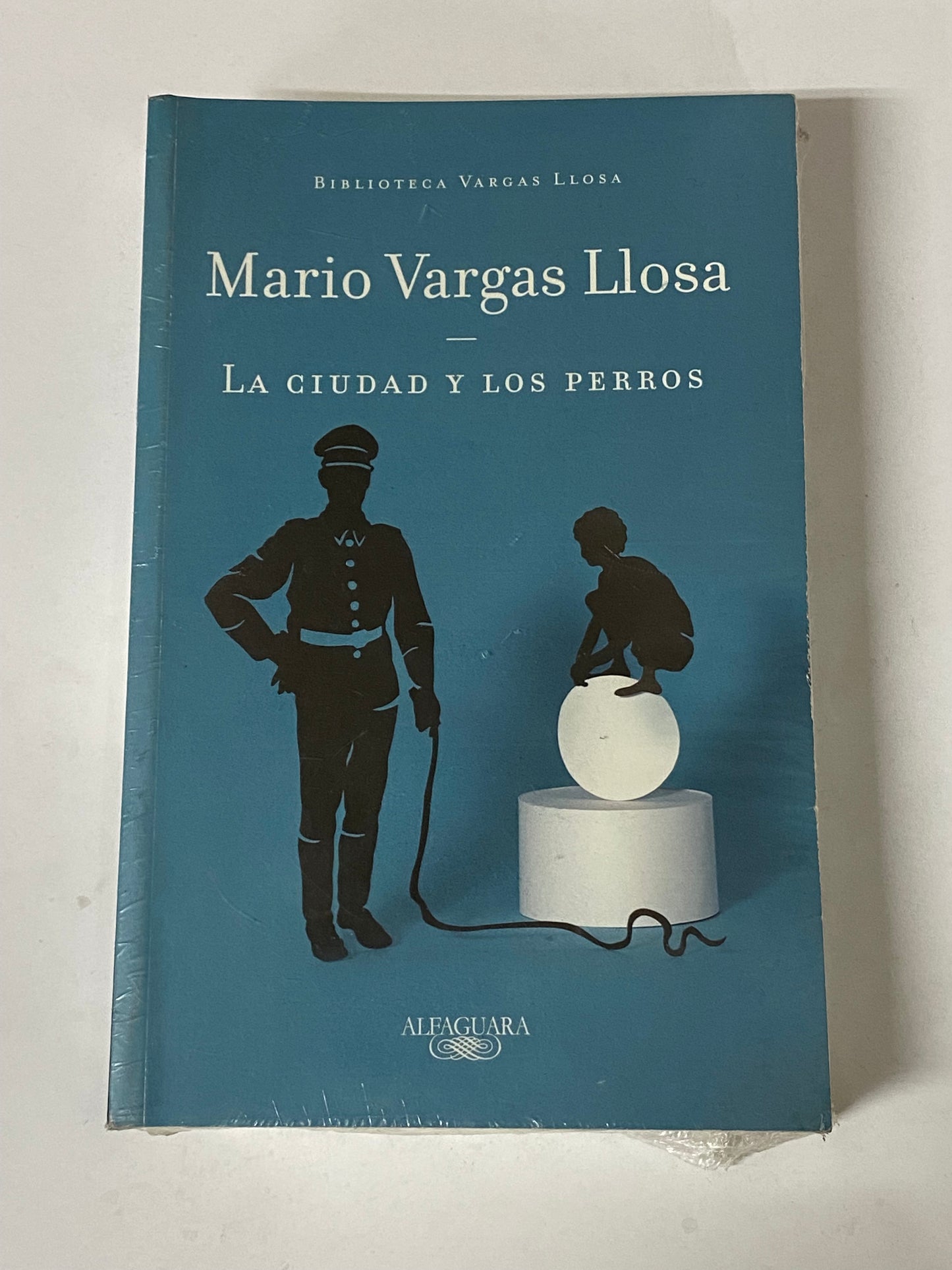 LA CIUDAD Y LOS PERROS - MARIO VARGAS LLOSA