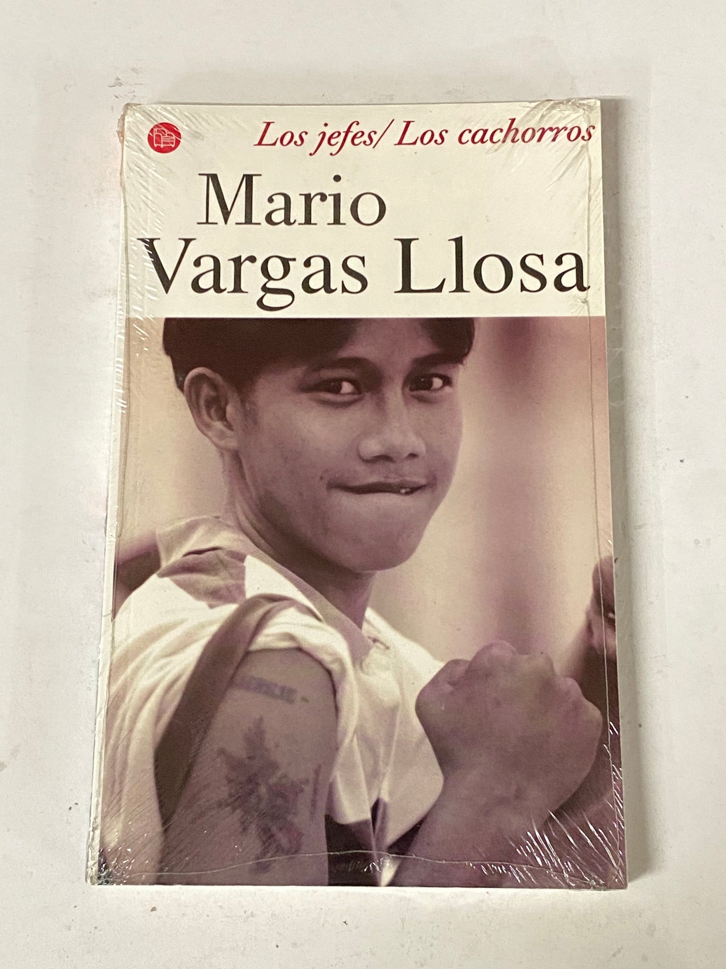 LOS JEFES / LOS CACHORROS - MARIO VARGAS LLOSA