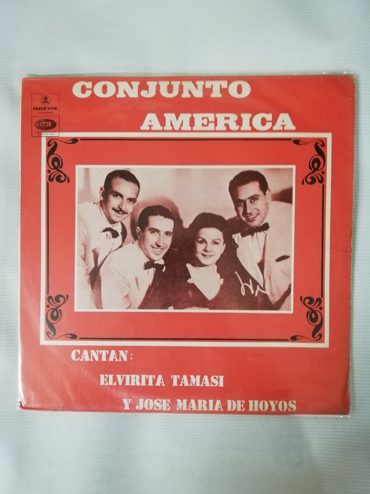 LP CONJUNTO AMERICA - CANTA: ELVIRITA TAMASI Y JOSÉ MARIA DE HOYOS