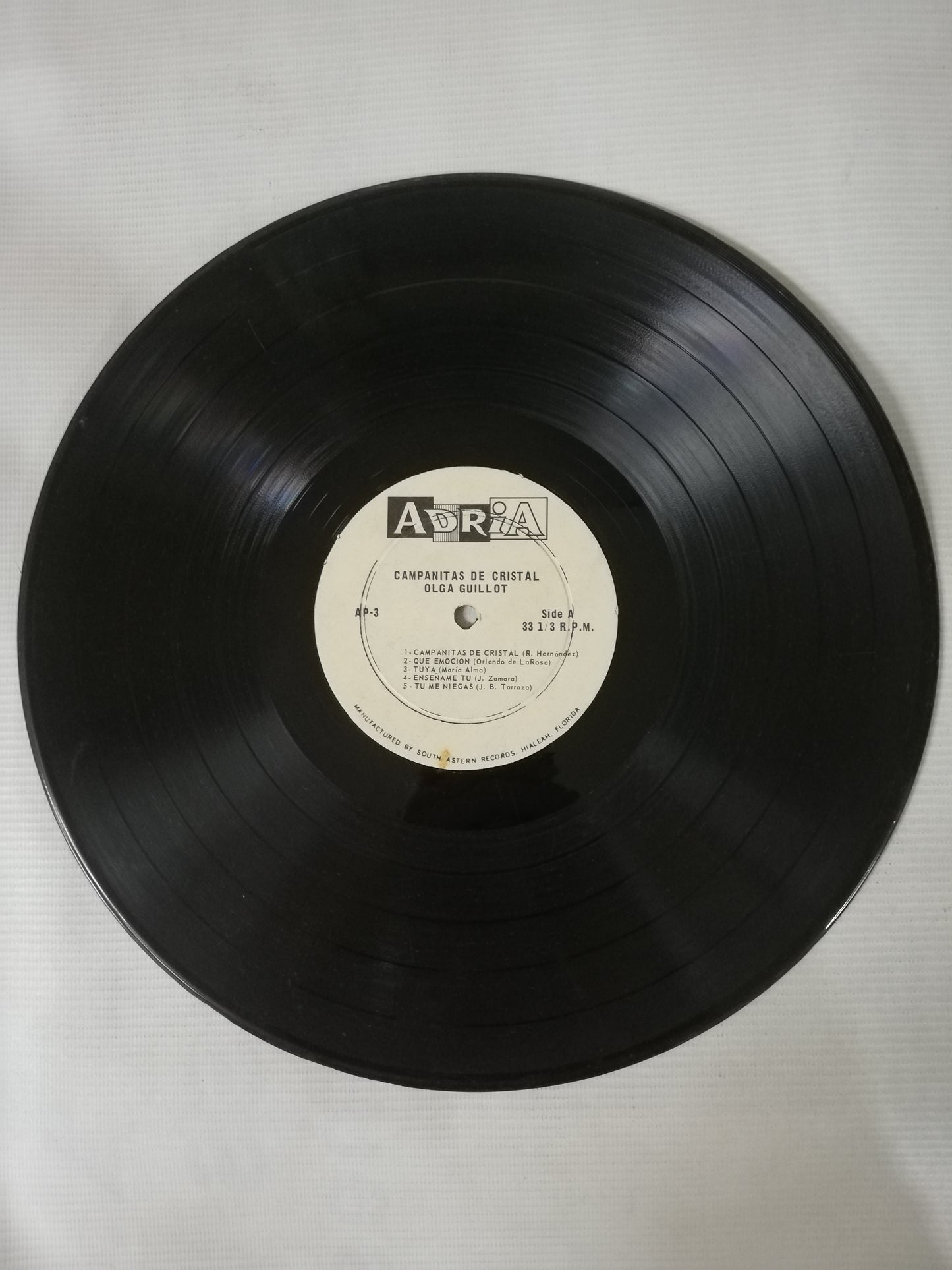 LP OLGA GUILLOT - CAMPANITAS DE CRISTAL