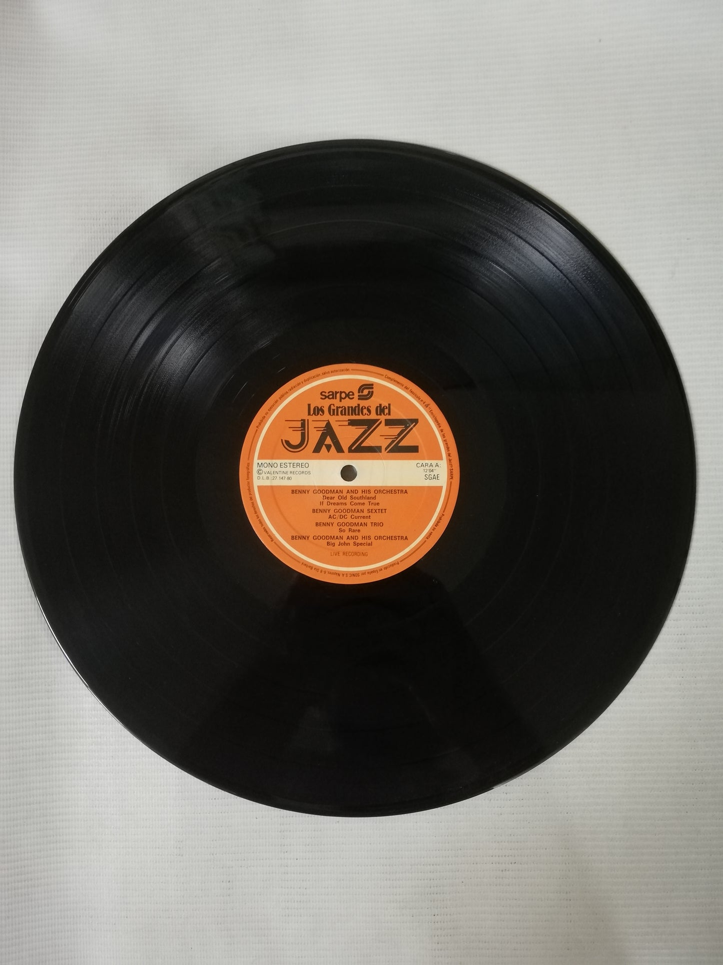 LP BENNY GOODMAN / LIONEL HAMPTON / TEDDY WILSON / GENE KRUPA / CHARLIE CHRISTIAN - LOS GRANDES DEL JAZZ VOL. 4