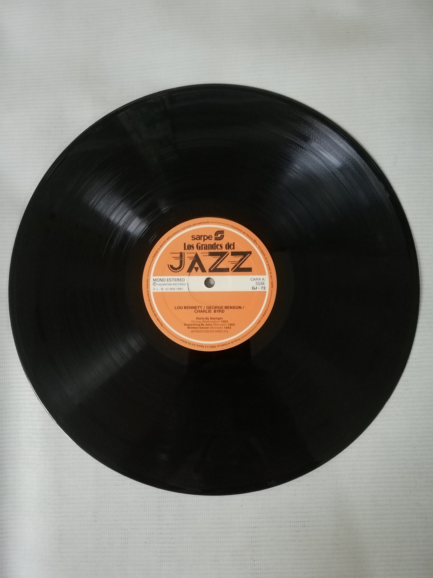 LP GEORGE BENSON / CHARLIE BYRD / LOU BENNETT - LOS GRANDES DEL JAZZ VOL. 72