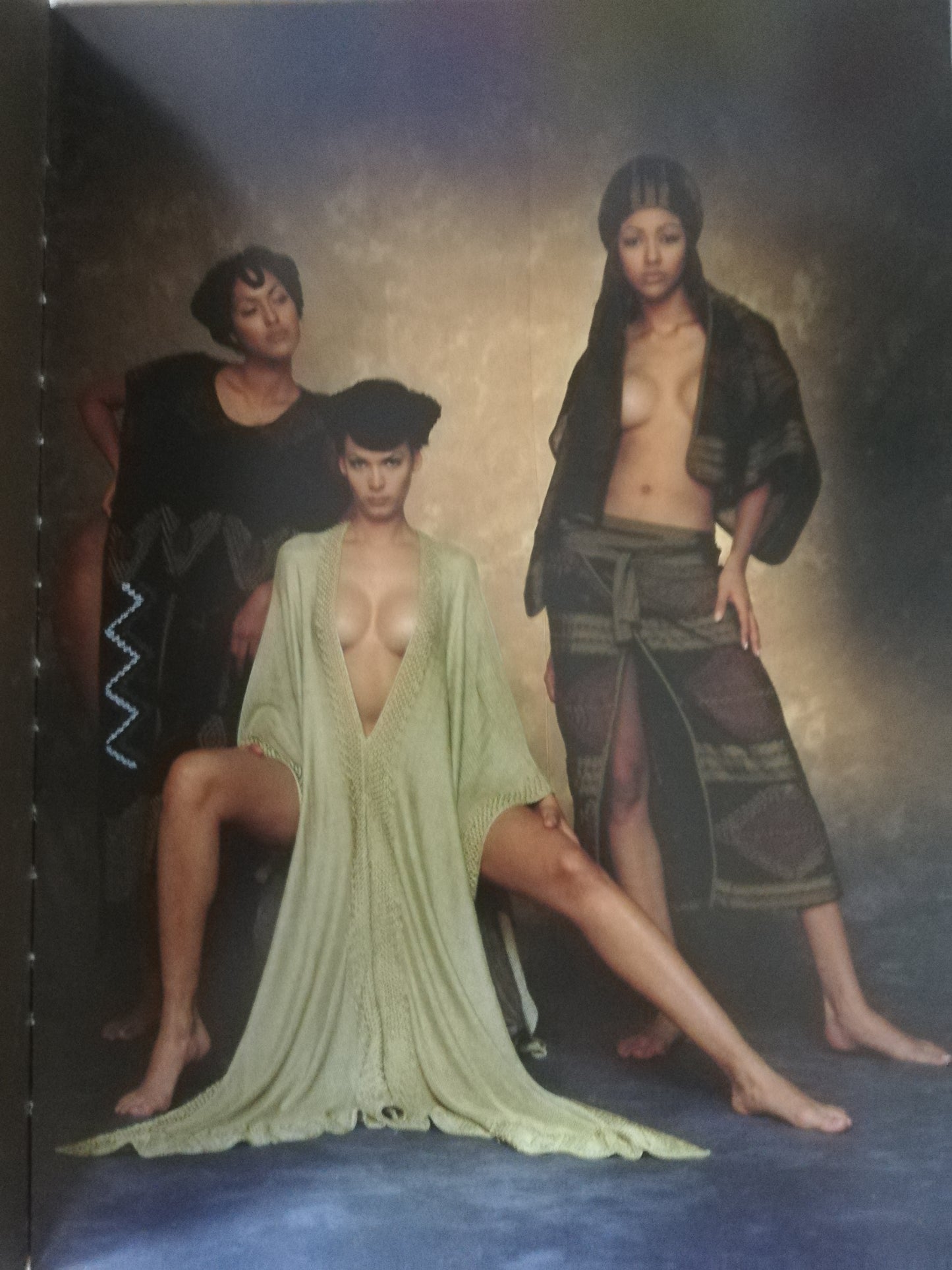 ATAVÍOS - RAICES DE LA MODA COLOMBIANA - BENJAMIN VILLEGAS / NACHO MARIN