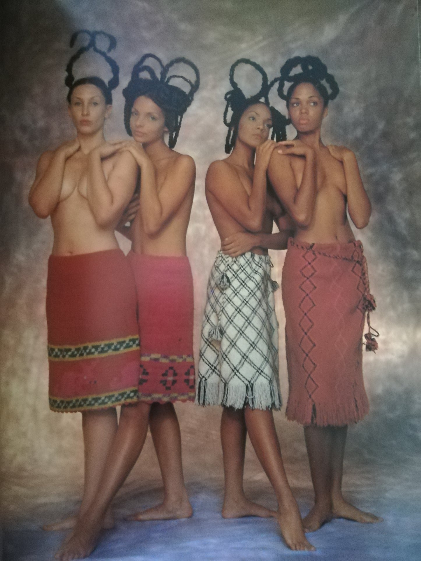 ATAVÍOS - RAICES DE LA MODA COLOMBIANA - BENJAMIN VILLEGAS / NACHO MARIN