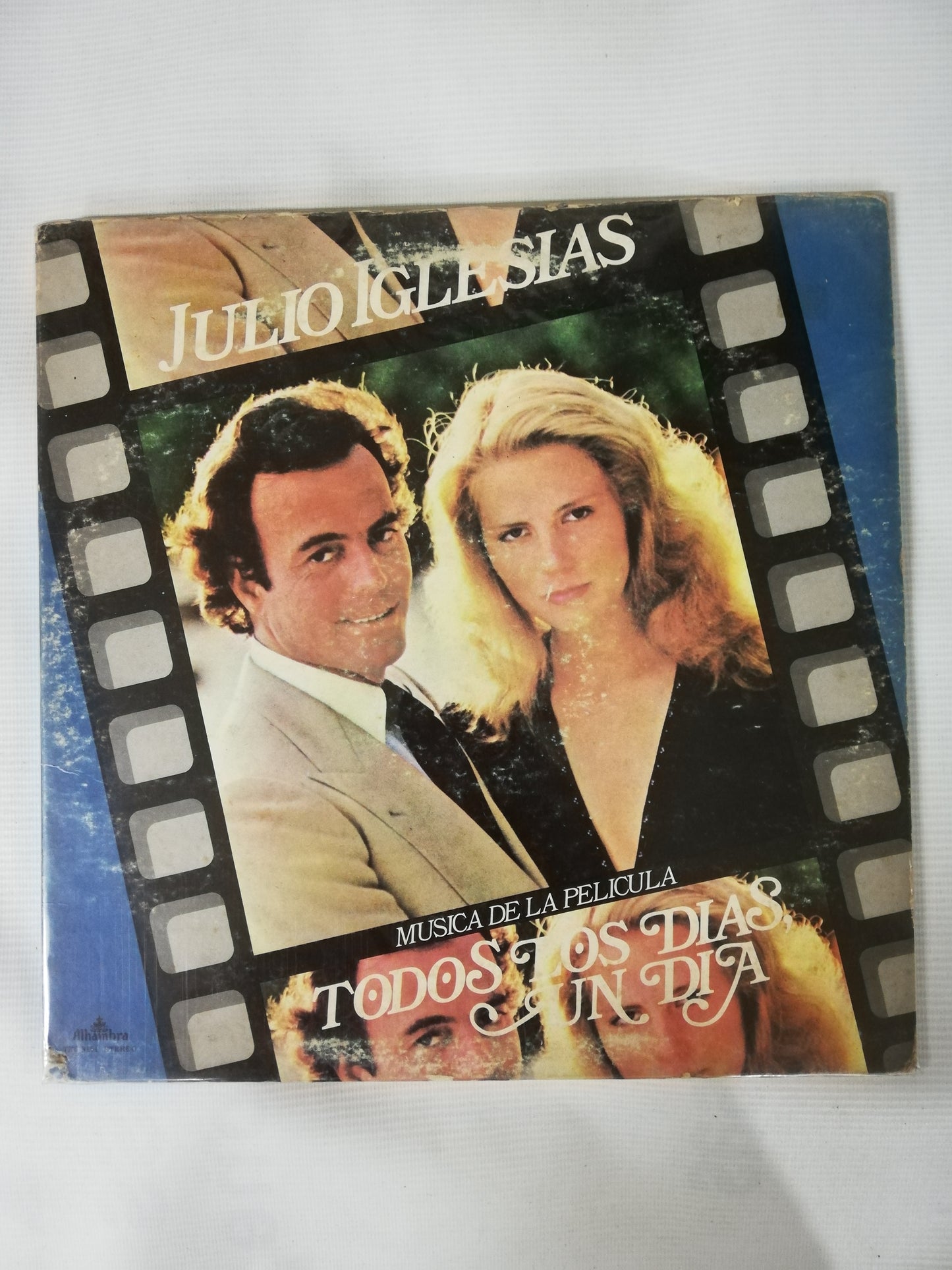 LP JULIO IGLESIAS- MÚSICA DE LA PELICULA TODOS LOS DÍAS UN DÍA