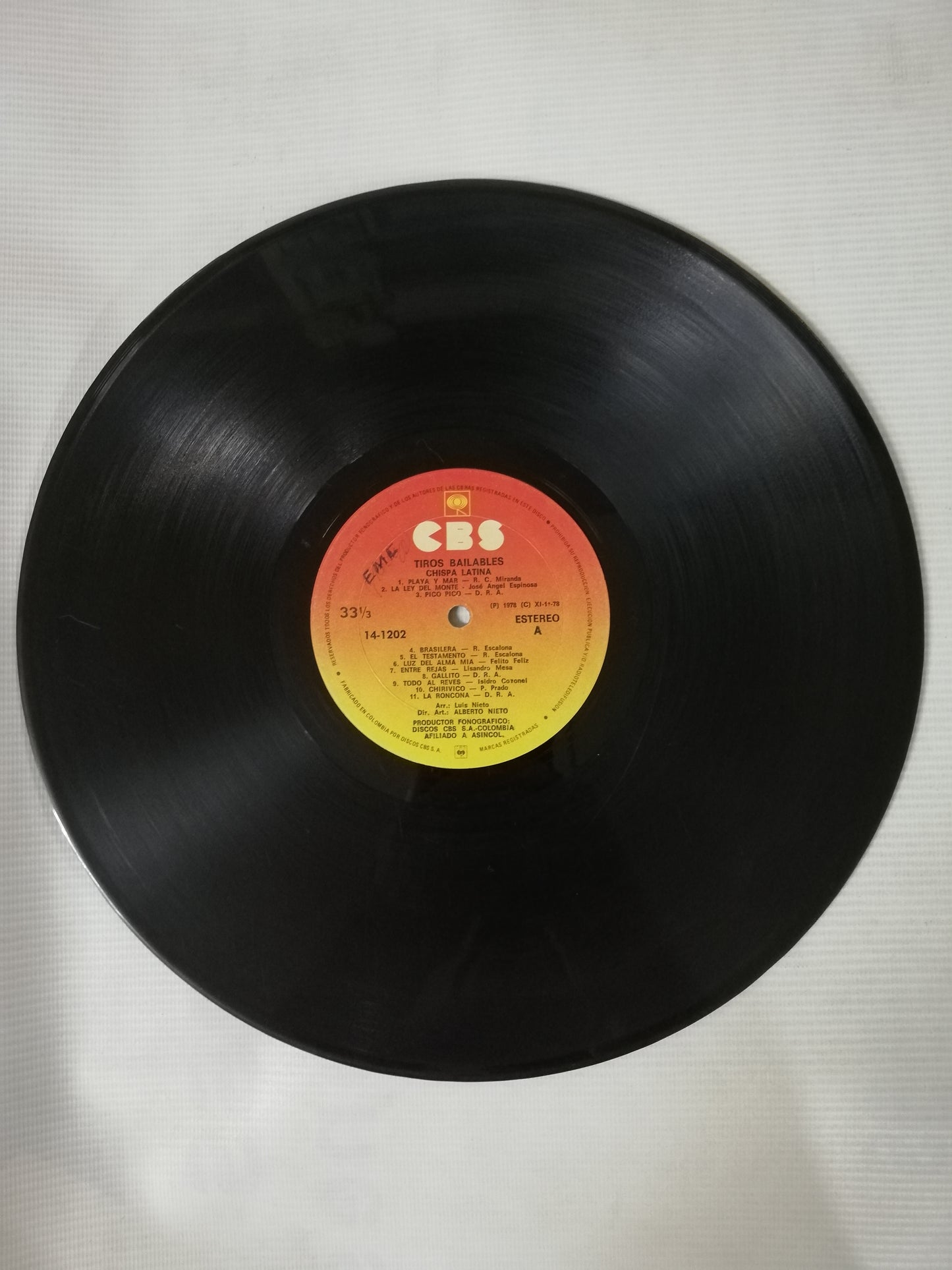LP CHISPA LATINA - TIROS BAILABLES