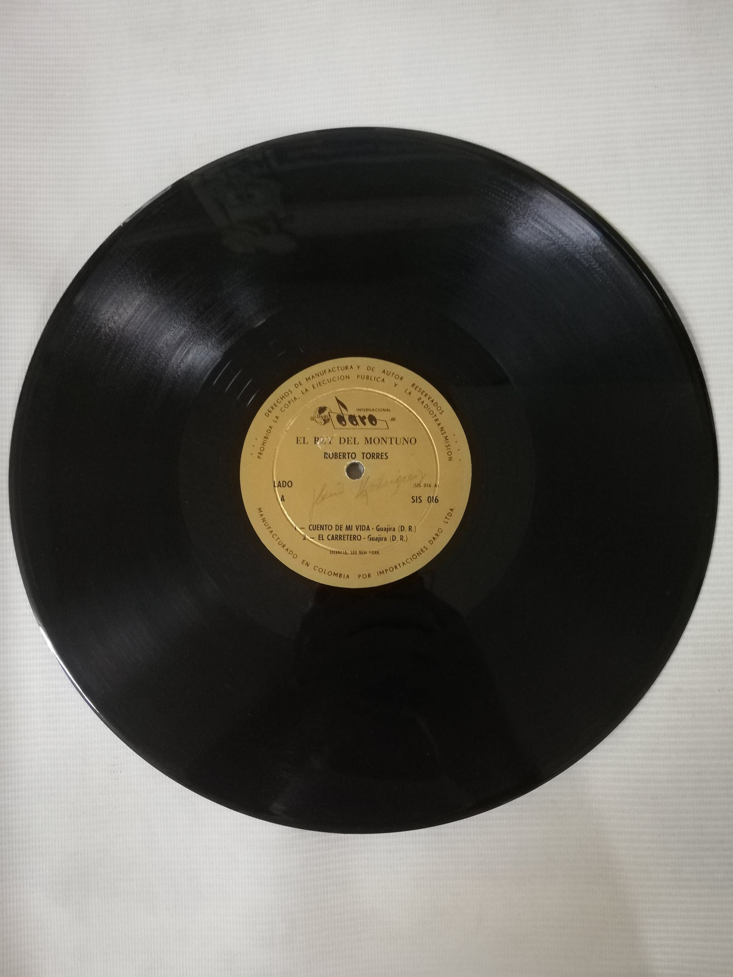 LP ROBERTO TORRES - EL REY DEL MONTUNO