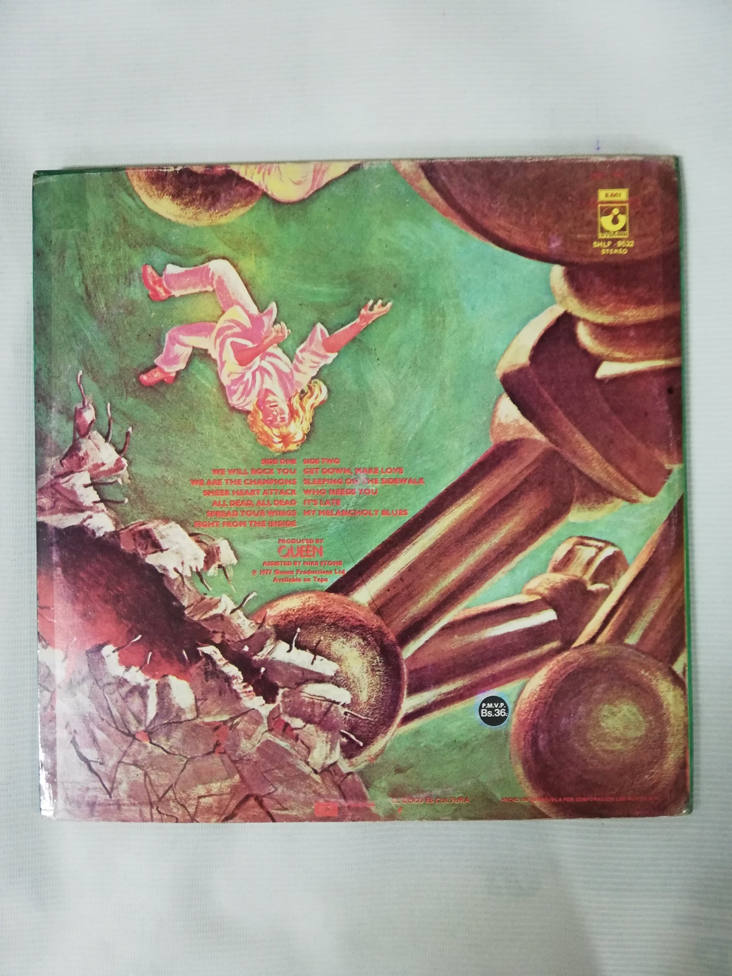 LP QUEEN - NEWS OF THE WORLD