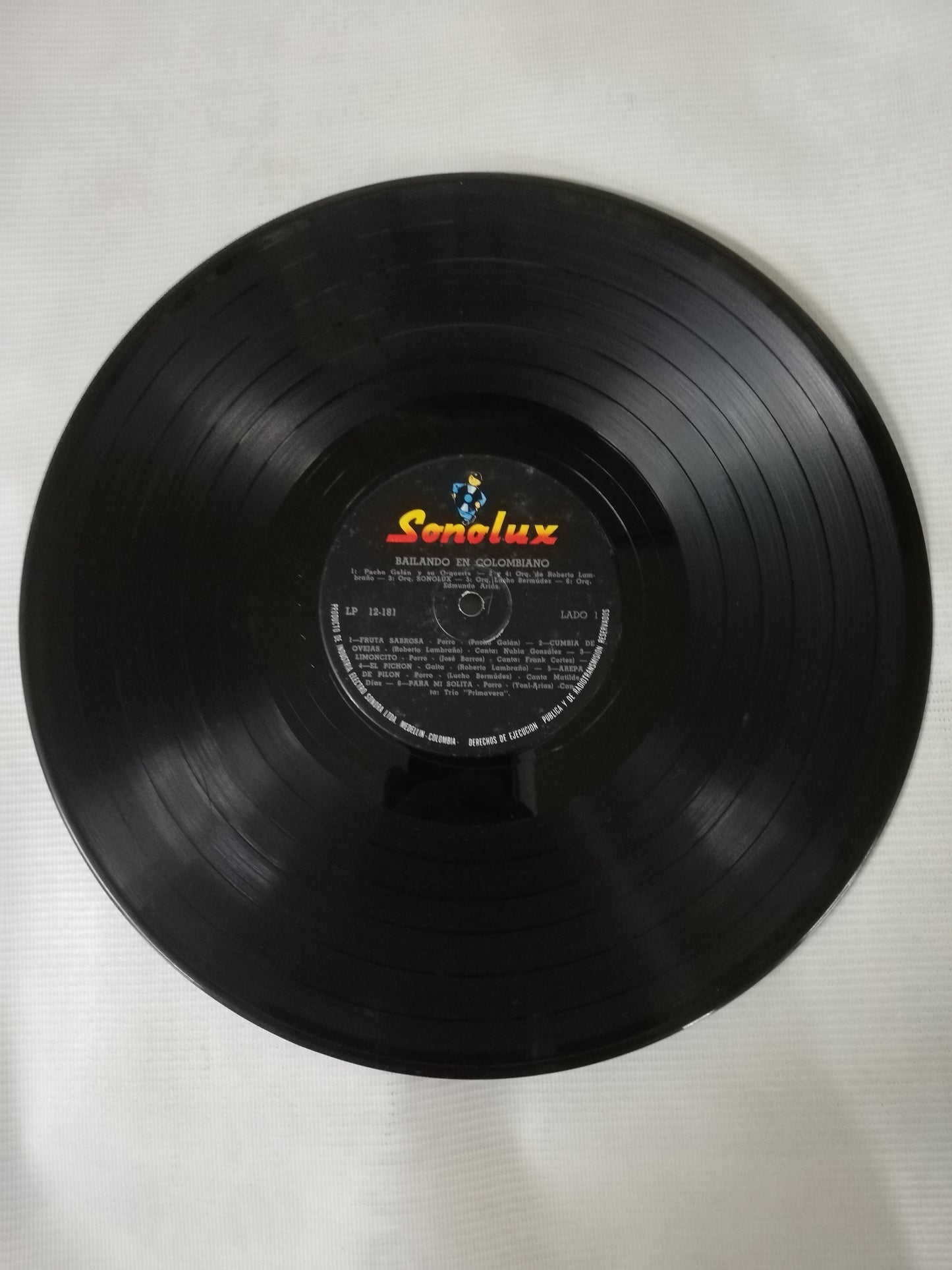 LP BAILANDO EN COLOMBIANO - COMPILADO DE ORQUESTAS