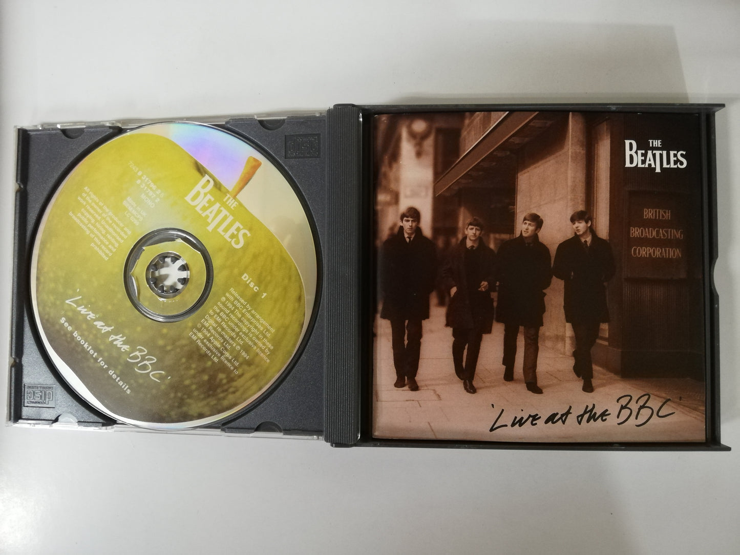 CD THE BEATLES - LIVE AT THE BBC - CD X 2