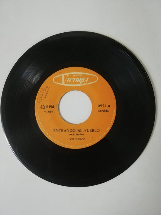 VINILO LOS RAROS - ENTRANDO AL PUEBLO / EL COMERCIANTE