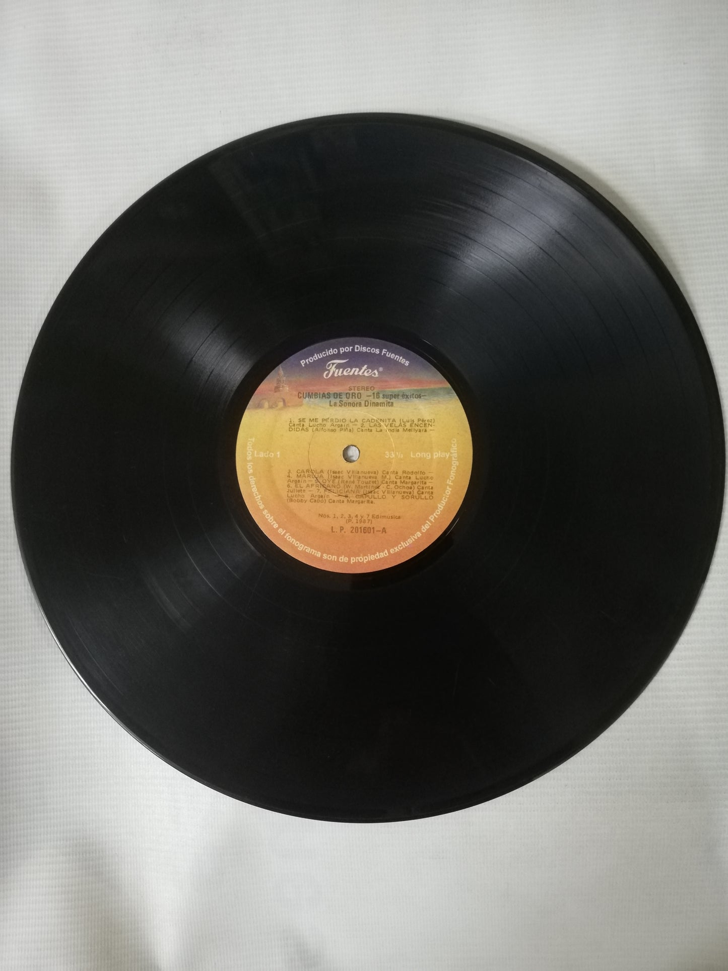 LP SONORA DINAMITA - CUMBIAS DE ORO - 16 GRANDES EXITOS