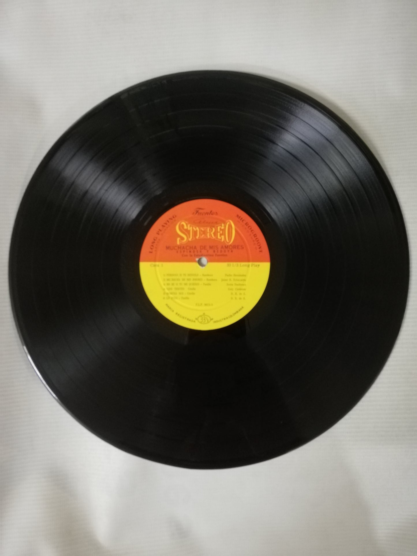 LP ESPINOSA Y BEDOYA CON LA ESTUDIANTINA FUENTES - MUCHACHA DE MIL AMORES