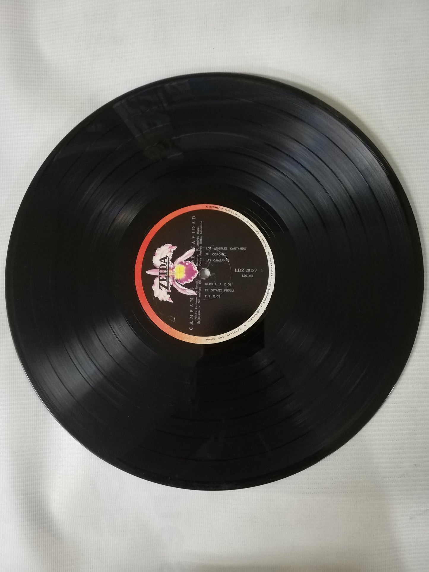 LP NIÑOS CANTORES DE NEIVA, DIRECTOR: P. ANDRES ROSA SALESIANO - CAMPANAS DE NAVIDAD