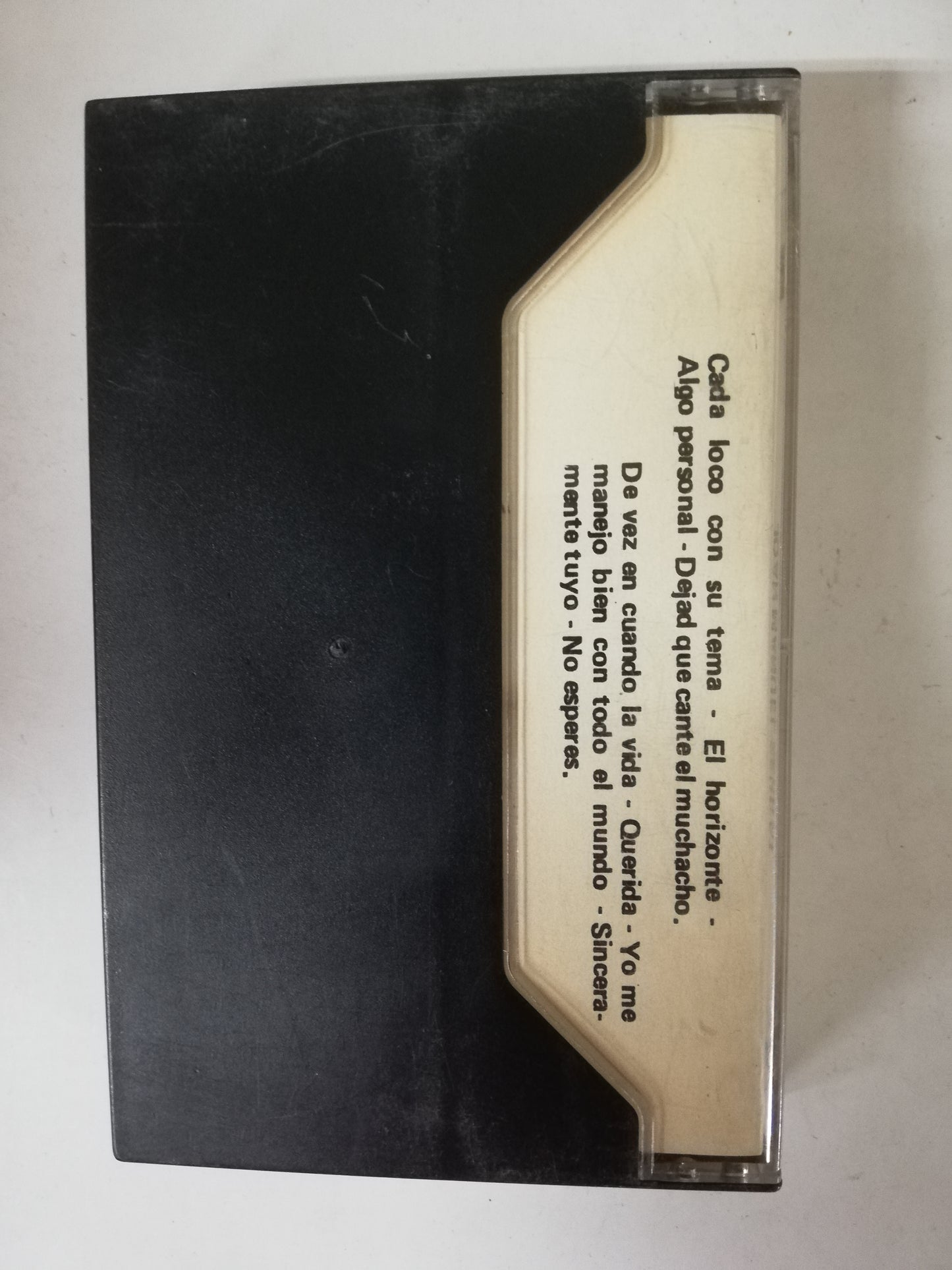 CASSETTE JOAN MANUEL SERRAT - CADA LOCO CON SU TEMA