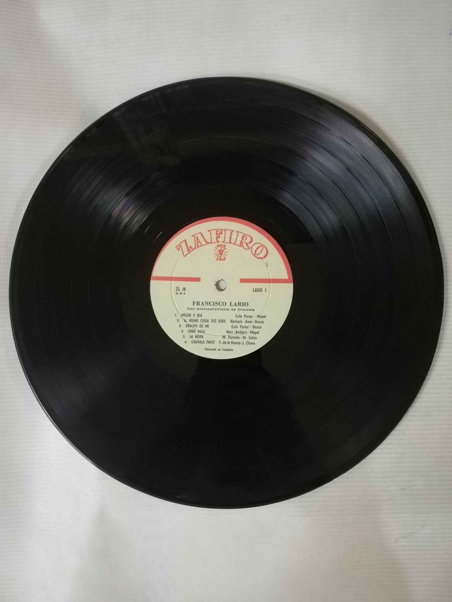 LP FRANCISCO LARIO - FRANCISCO LARIO CON ACOMPAÑAMIENTO DE ORQUESTA