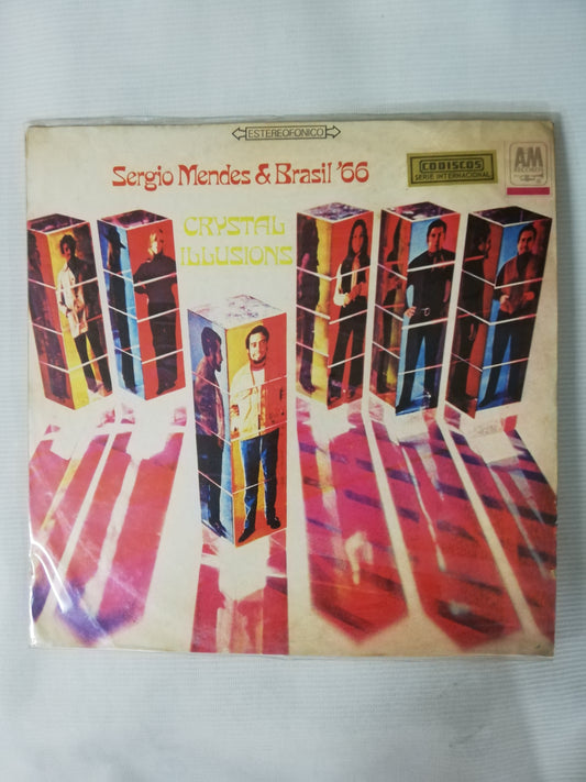 LP SERGIO MENDES & BRASIL ´66 - CRYSTAL ILLUSIONS