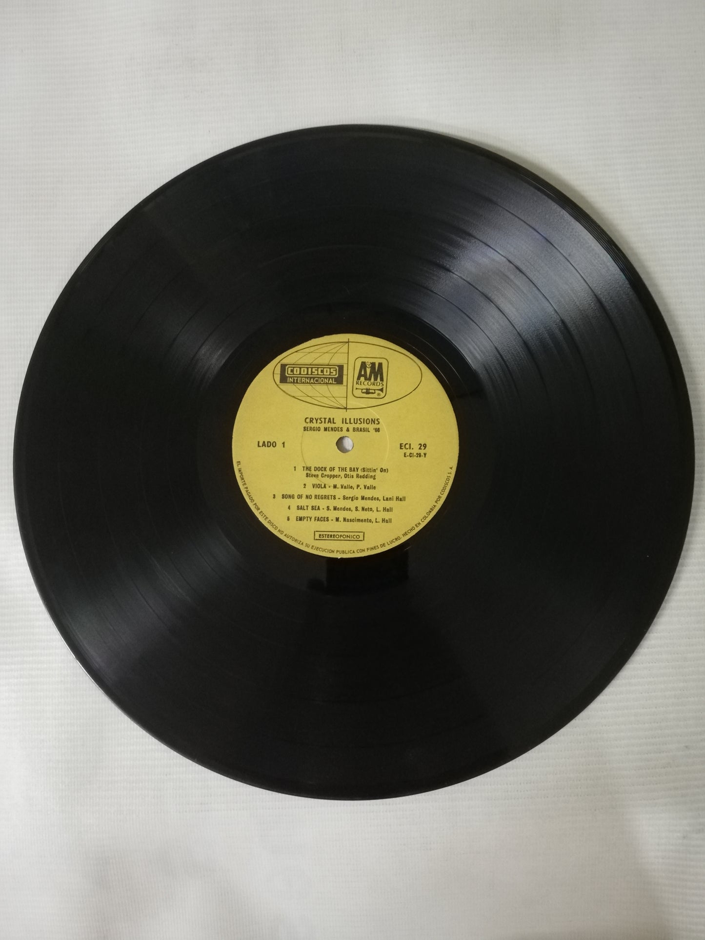 LP SERGIO MENDES & BRASIL ´66 - CRYSTAL ILLUSIONS