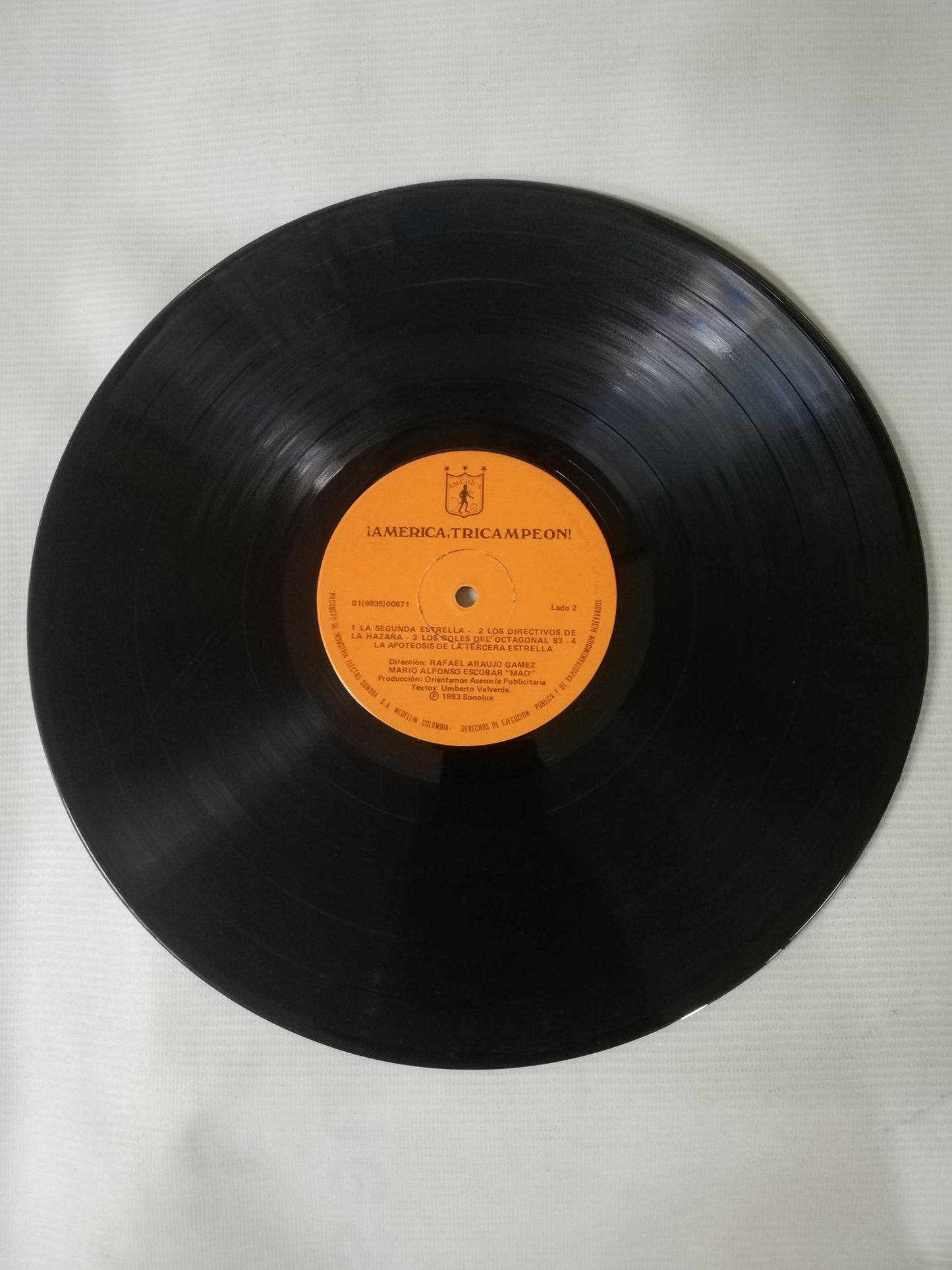 LP AMERICA - AMERICA, TRICAMPEON!