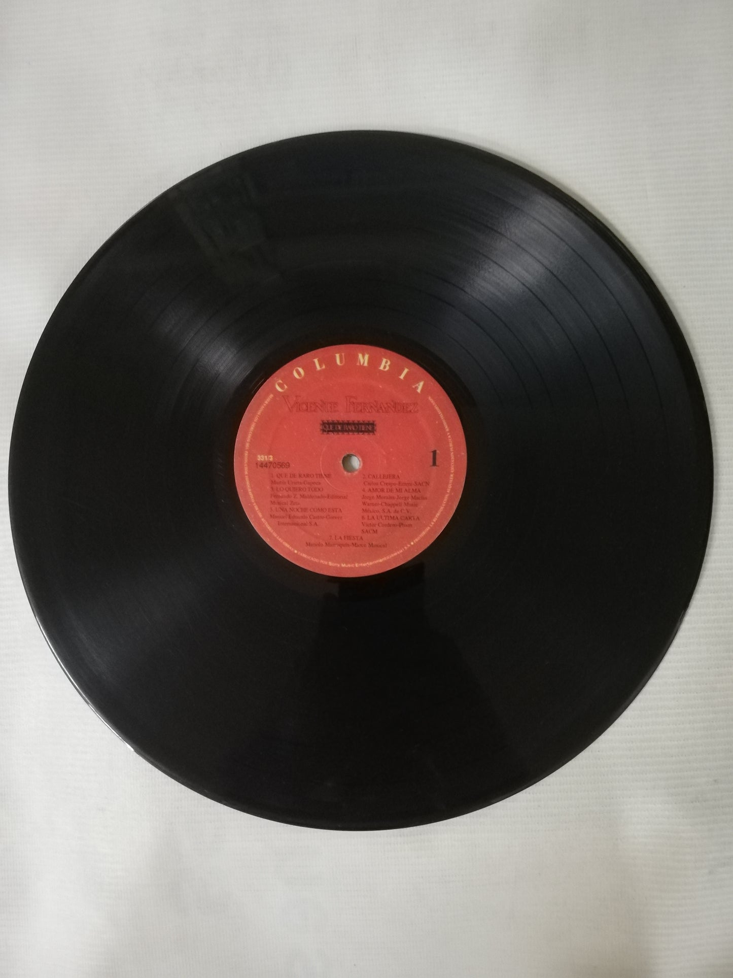 LP VICENTE FERNANDEZ - QUE DE RARO TIENE