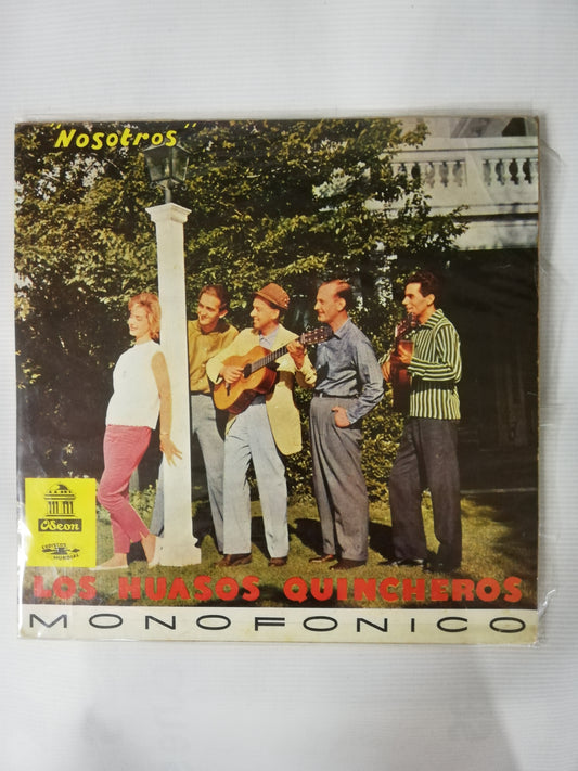 LP LOS HUASOS QUINCHEROS CON VALENTIN TRUJILLO Y SU ORQUESTA - NOSOTROS