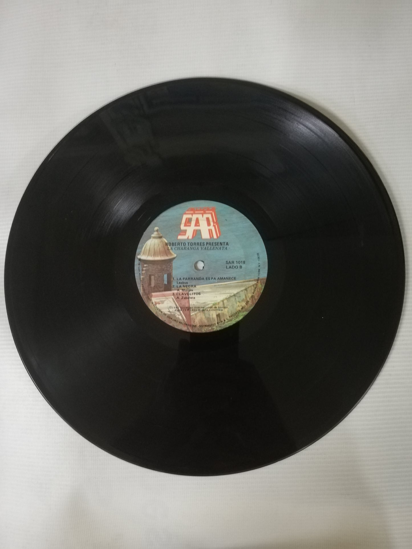 LP ROBERTO TORRES - ROBERTO TORRES...PRESENTA LA CHARANGA VALLENATA