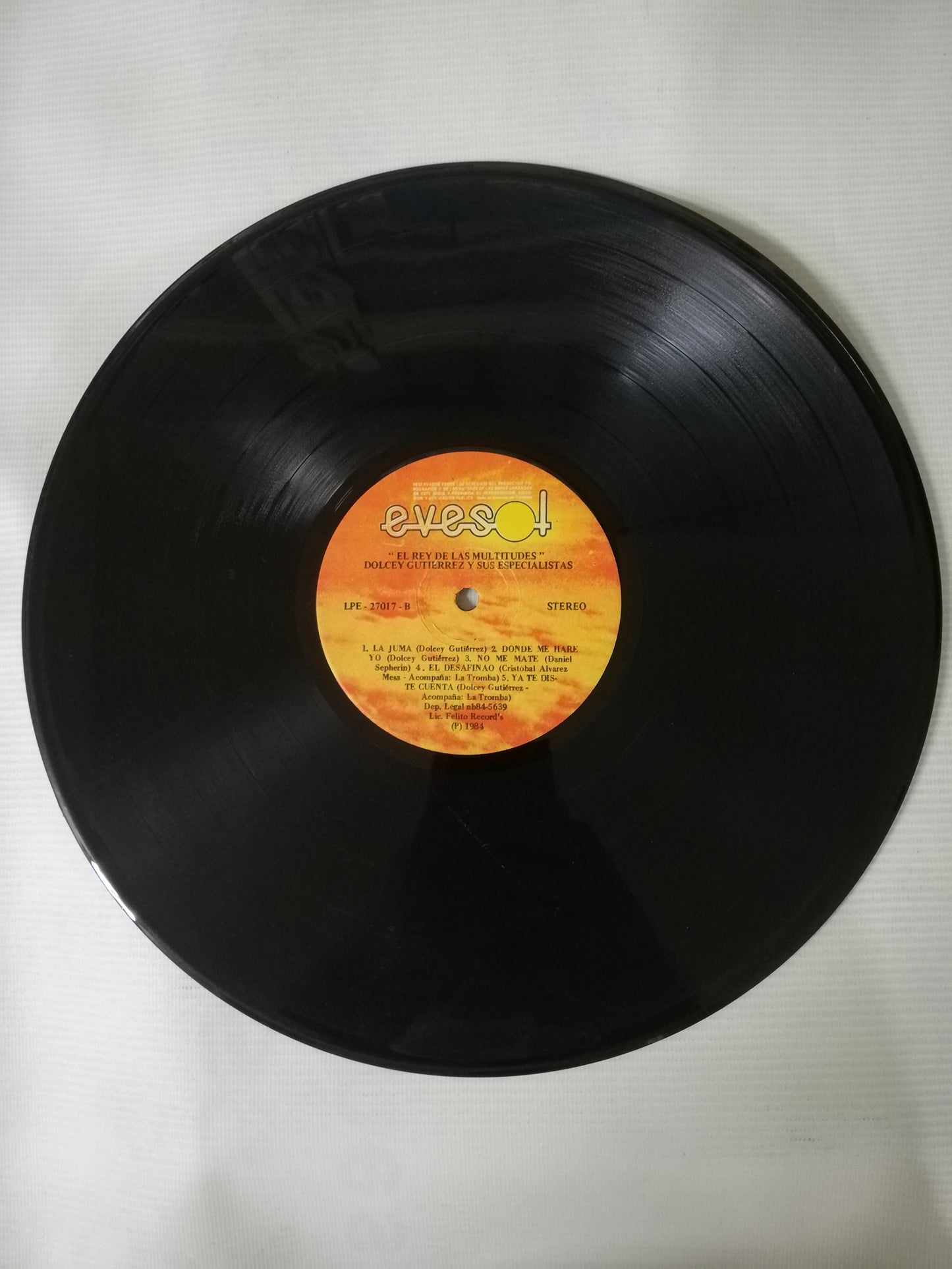 LP DOLCEY GUTIERREZ Y SUS ESPESCIALISTAS - EL REY DE LAS MULTITUDES