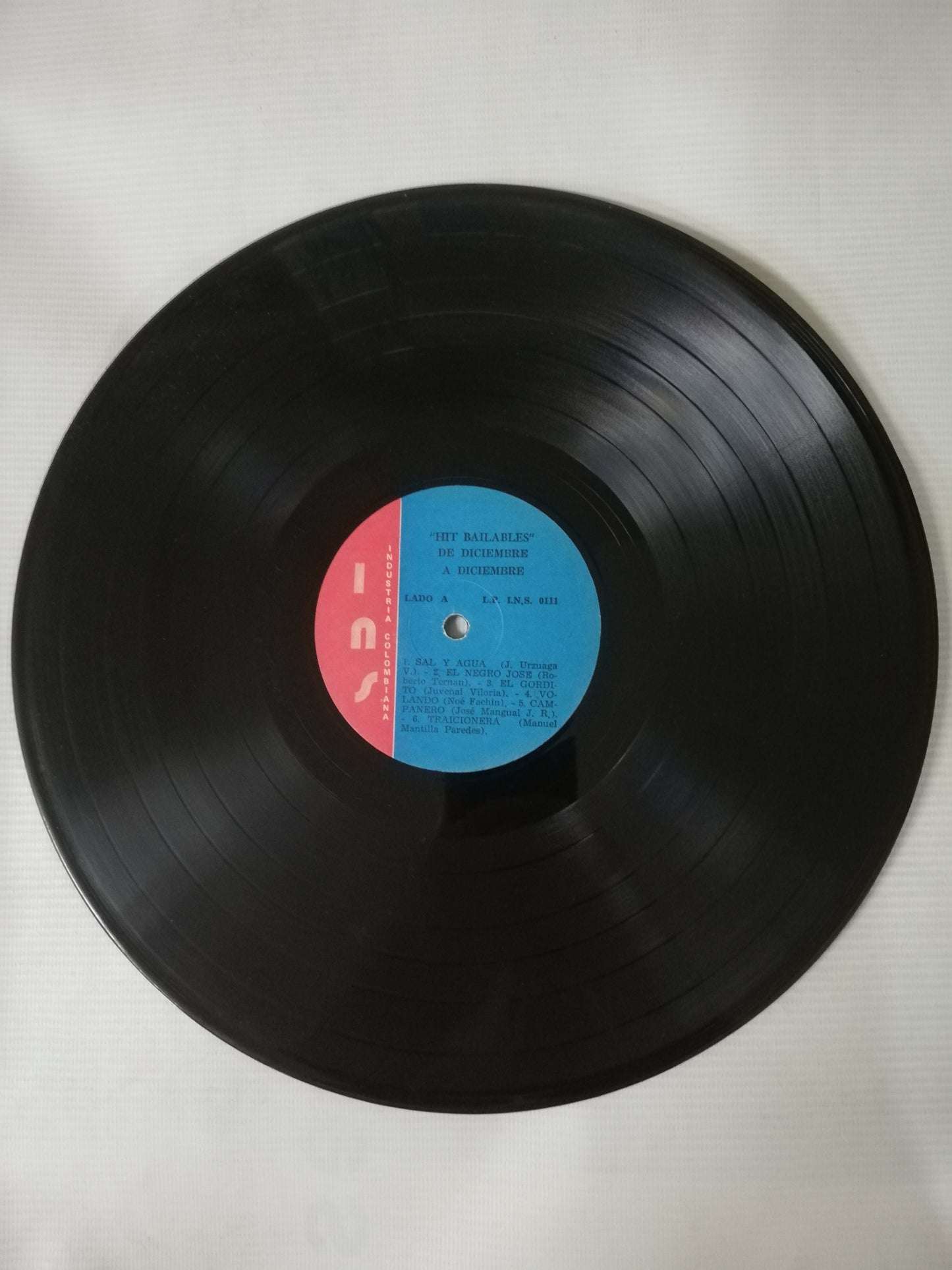 LP HITS BAILABLES DE DICIEMBRE A DICIEMBRE VOL. 5 - VARIOS INTÉRPRETES