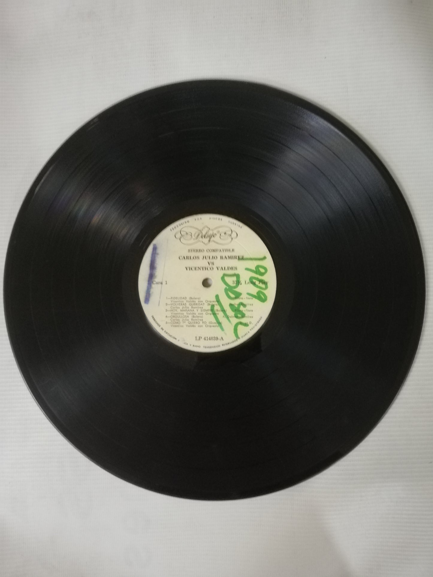 LP CARLOS JULIO RAMIREZ / VICENTICO VALDES - CARLOS JULIO RAMIREZ VS VICENTICO VALDES