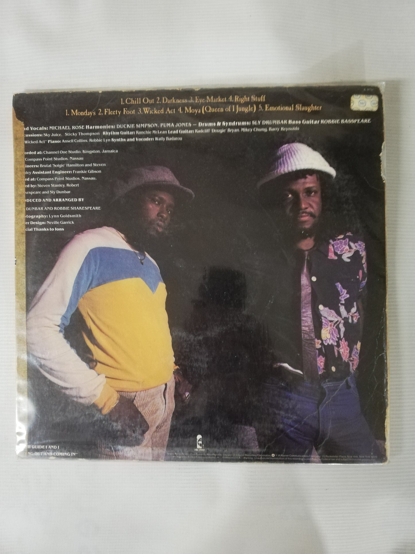 LP BLACK UHURU - CHILL OUT