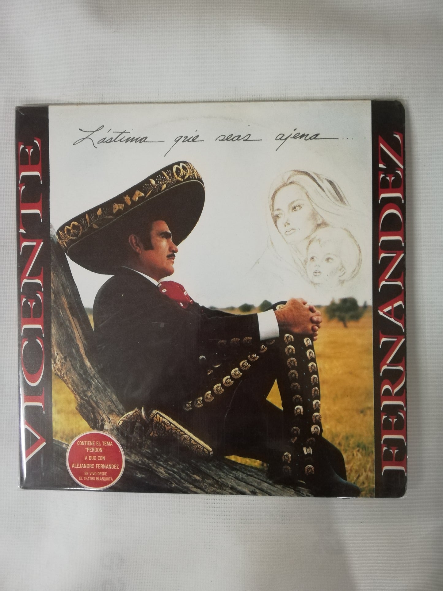 LP VICENTE FERNANDEZ - LASTIMA QUE SEAS AJENA