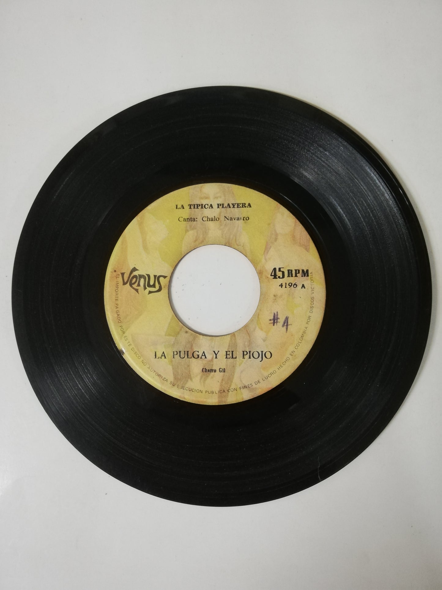 VINILO LA TIPICA PLAYERA - LA PULGA Y EL PIOJO / EL CAMINITO